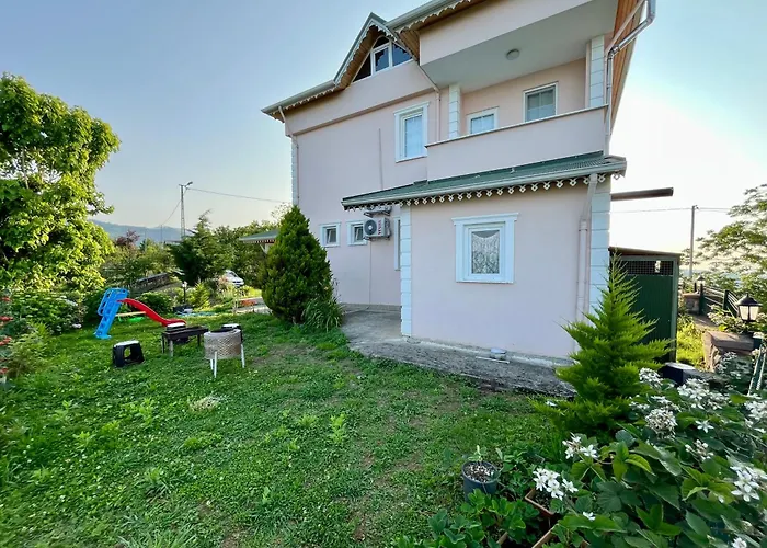 Nature Family House